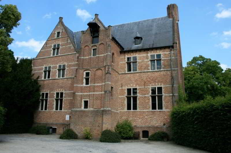 Priorij Corsendonk Hotel Oud-Turnhout Exterior photo